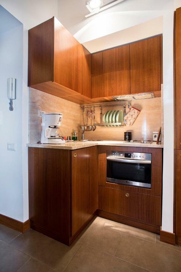 Trevi Fountain - Lovely Loft Apartment Рим Екстериор снимка